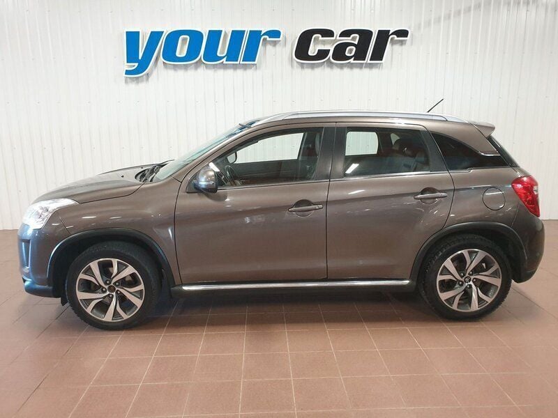 Brun (brunmetallic) Begagnad 2014 Citroën C4 Aircross SUV | 69 000 kr - Bild 1/4
