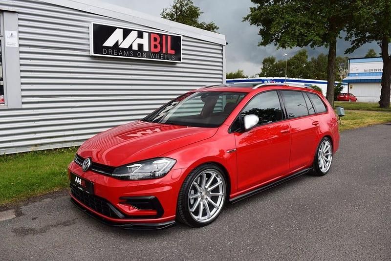 Röd Begagnad 2020 VW Golf VII R Kombi | 389 900 kr - Bild 1/4