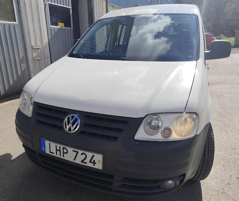 Vit Begagnad 2008 VW Caddy Life Minibuss | 35 000 kr (Marknadspris) - Bild 1/4