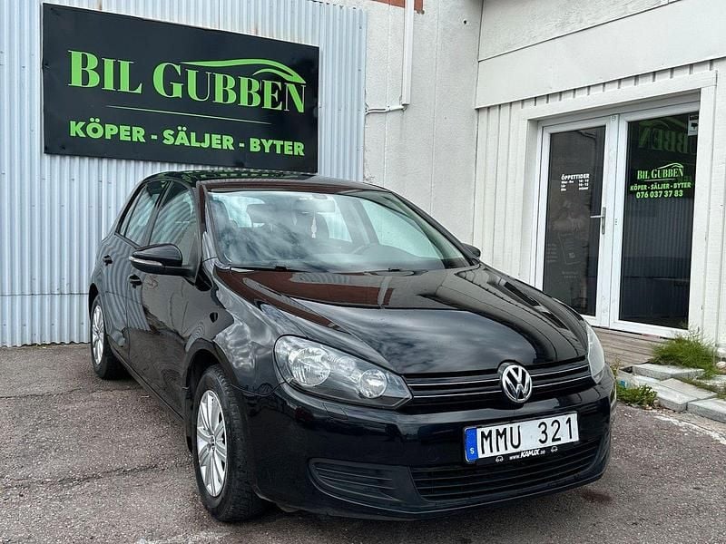 Svart Begagnad 2012 VW Golf VII Halvkombi | 79 999 kr (Bra pris) - Bild 1/4