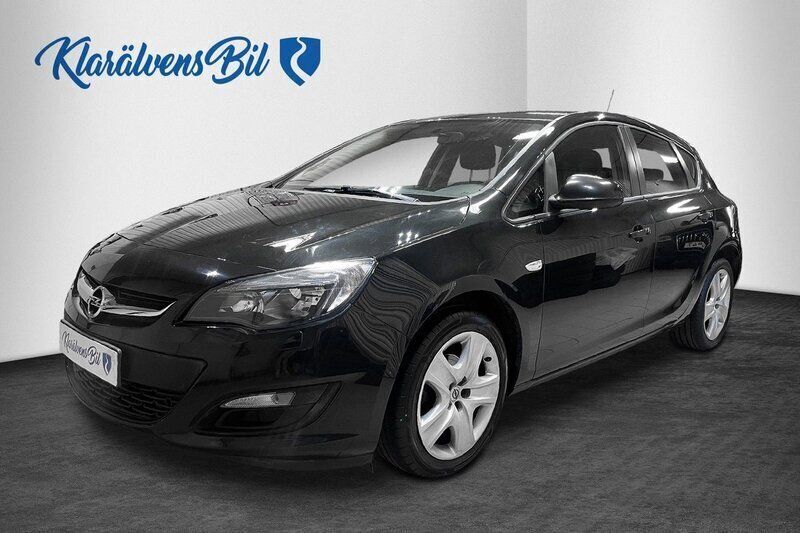 Svart Begagnad 2013 Opel Astra Enjoy Halvkombi | 74 900 kr (Marknadspris) - Bild 1/4