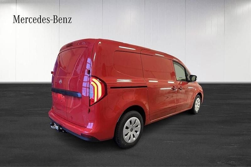 Begagnad Mercedes eCitan 91 kW (124 HK) 2023 Röd Van