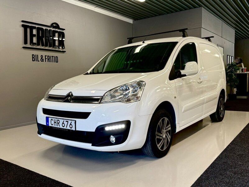 Vit Begagnad 2018 Citroën Berlingo Propack Edition Minibuss | 95 000 kr (Marknadspris) - Bild 1/4