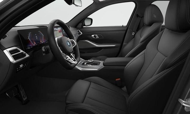 Begagnad BMW 330 M Sport 184 HK (135 kW) 2025 Svart Kombi