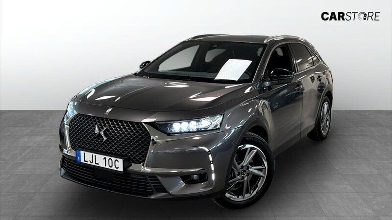 Grå (grey) Begagnad 2021 DS Automobiles DS7 Crossback Prestige SUV | 264 900 kr (Marknadspris) - Bild 1/4