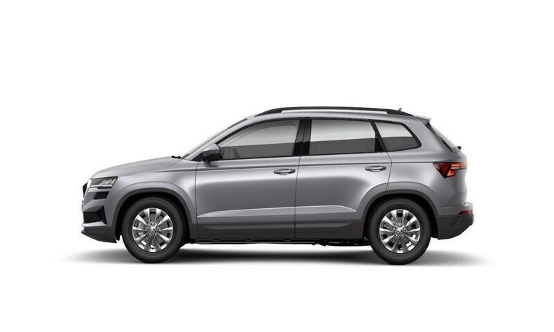 Silver Ny 2025 Skoda Karoq Selection SUV | 359 800 kr (Marknadspris) - Bild 1/2