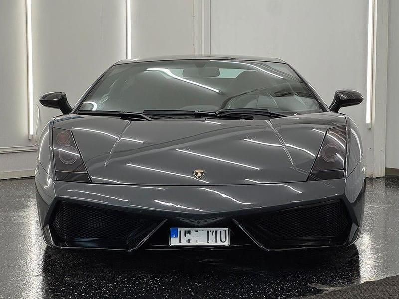 Begagnad Lamborghini Gallardo 531 HK (390 kW) 2008 Grå Sportkupé