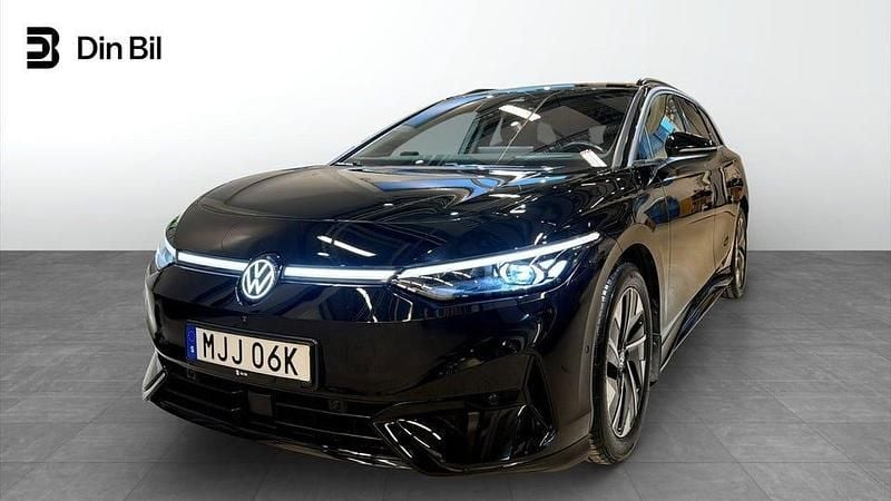 Svart Begagnad 2024 VW ID.7 Comfortline Kombi | 494 900 kr (Marknadspris) - Bild 1/4