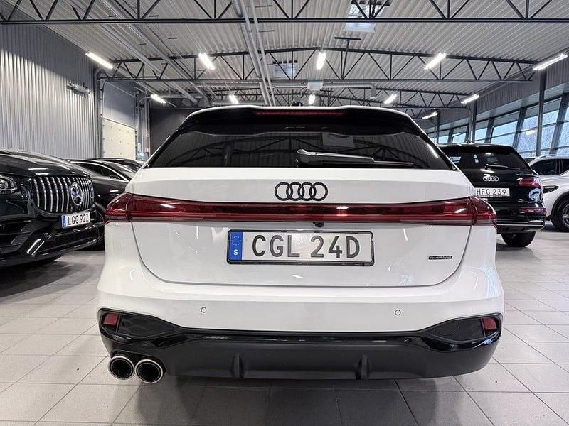 Begagnad Audi A5 S-Line 204 HK (150 kW) 2025 Vit Kombi
