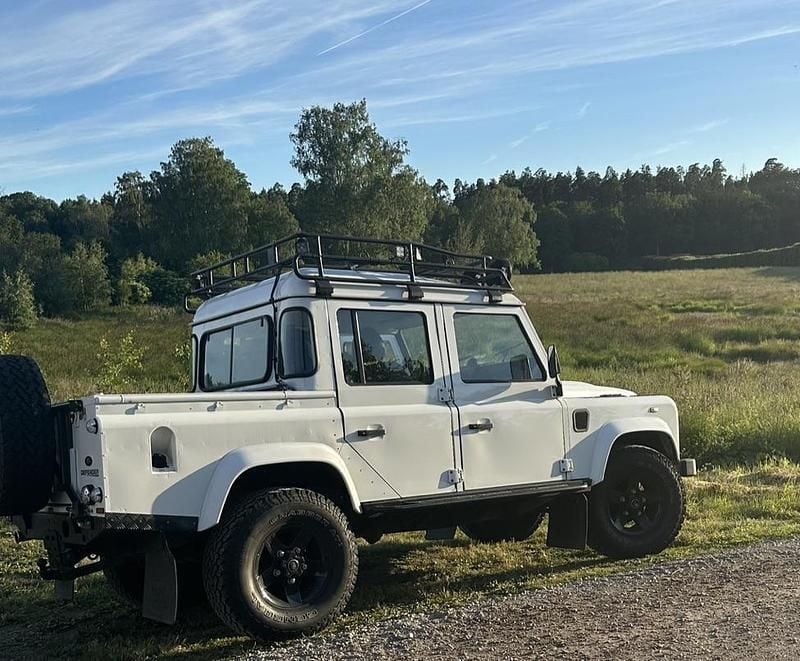 Vit Begagnad 2013 Land Rover Defender Pickup | 385 000 kr (Superpris) - Bild 1/2