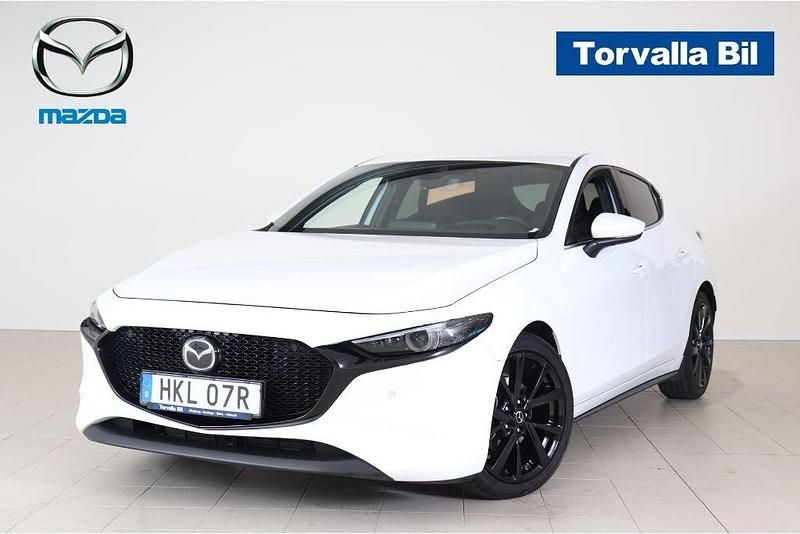 Vit Begagnad 2020 Mazda 3 Sky Halvkombi | 239 900 kr (Lite dyr) - Bild 1/4