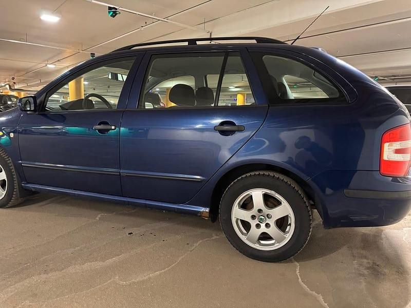 Begagnad Skoda Fabia 64 HK (47 kW) 2007 Kombi