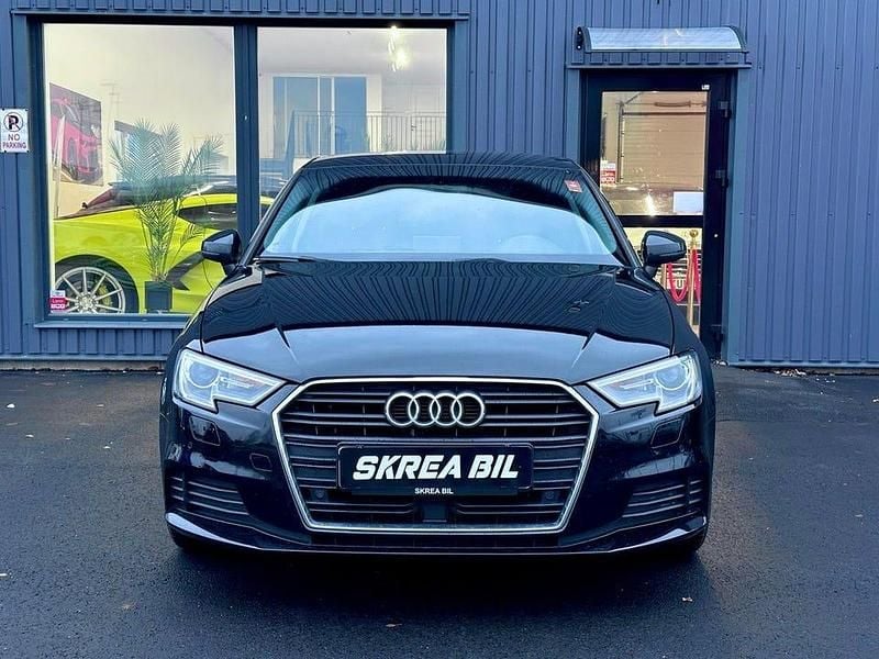 Begagnad Audi A3 116 HK (85 kW) 2018 Svart Kombi