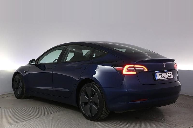 Begagnad Tesla Model 3 Long Range AWD 366 kW (498 HK) 2022 Blå Sedan