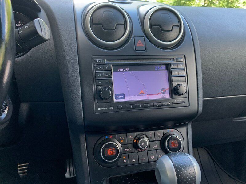 Begagnad Nissan Qashqai +2 142 HK (104 kW) 2011 Mörkblå SUV