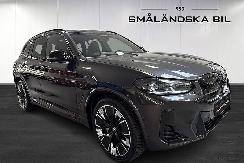 Begagnad BMW iX3 M Sport 210 kW (286 HK) 2022 Grå SUV