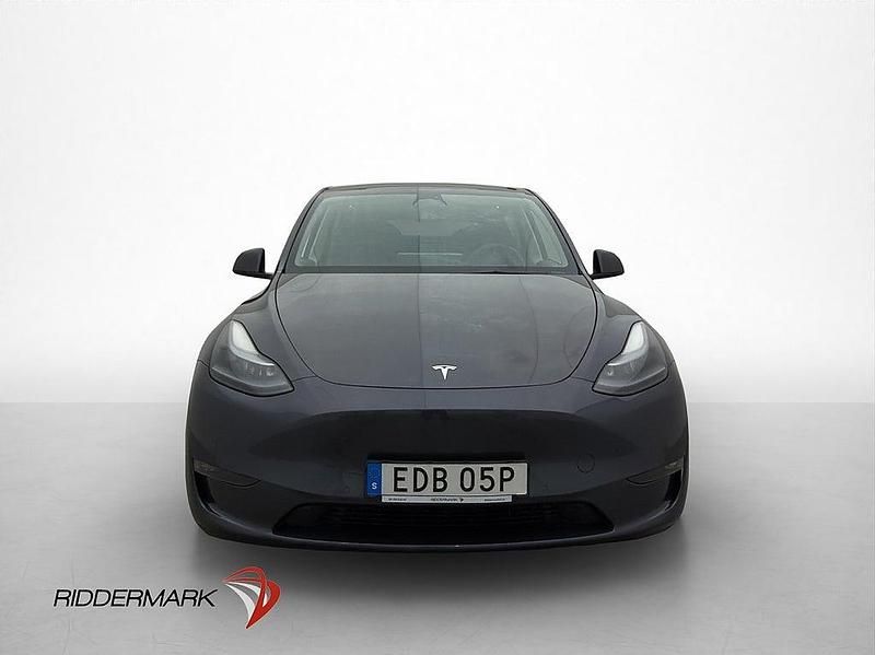 Begagnad Tesla Model Y Long Range AWD 378 kW (514 HK) 2022 Grå SUV