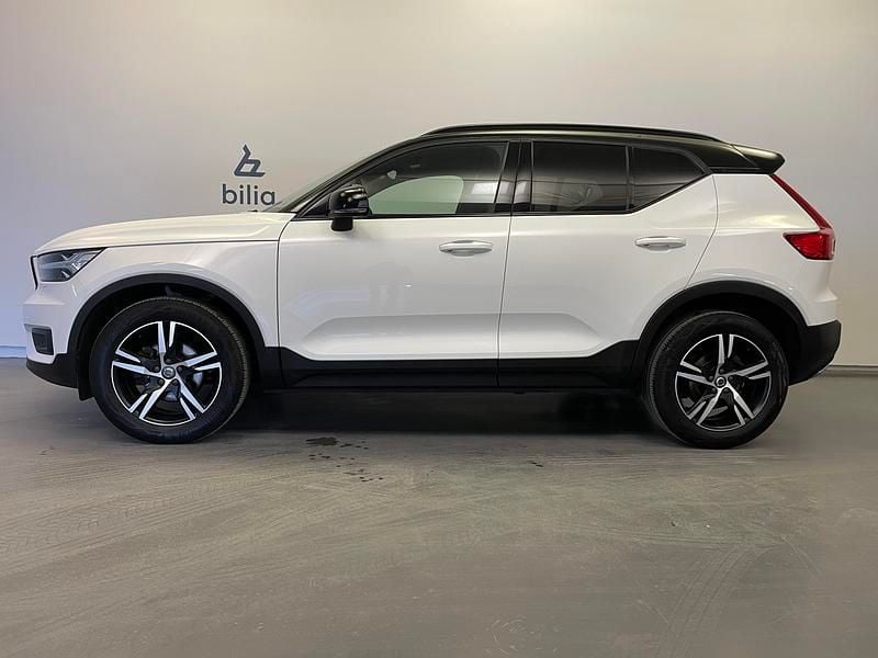 Begagnad Volvo XC40 R-Design 165 HK (121 kW) 2019 Vit SUV
