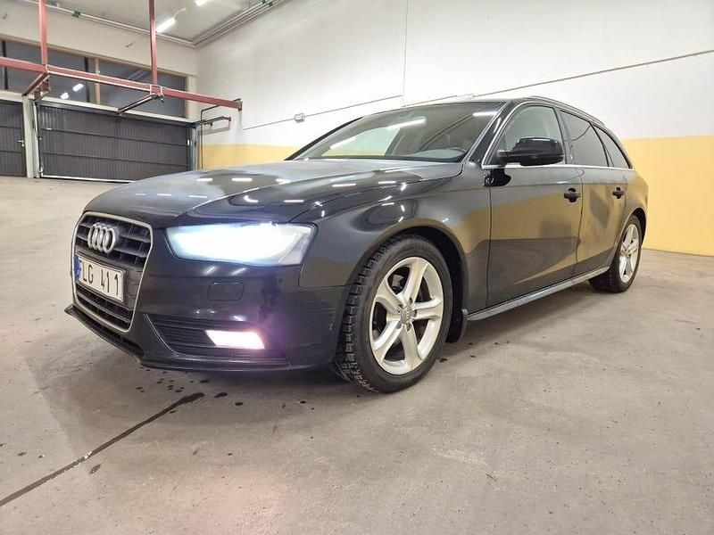 Svart Begagnad 2013 Audi A4 Kombi | 74 000 kr (Bra pris) - Bild 1/4