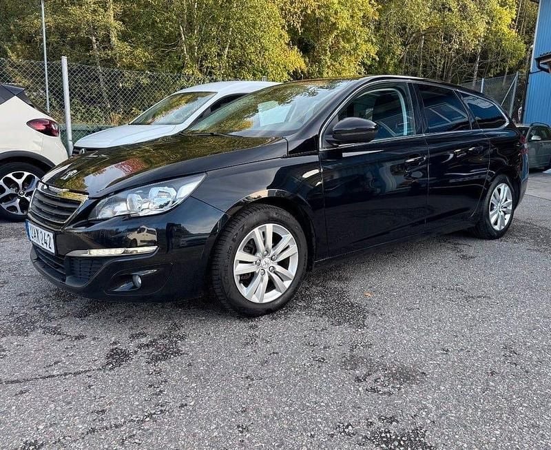 Begagnad Peugeot 308 SW Active 131 HK (96 kW) 2014 Svart Kombi