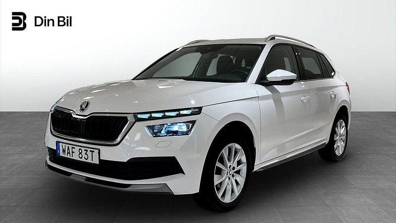 Vit Begagnad 2022 Skoda Kamiq Style SUV | 239 900 kr (Marknadspris) - Bild 1/4