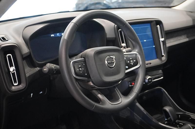 Begagnad Volvo XC40 129 HK (94 kW) 2022 Vit SUV