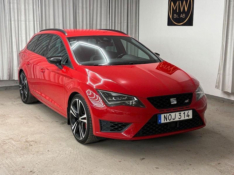 Röd Begagnad 2016 Cupra Leon Kombi | 179 900 kr (Bra pris) - Bild 1/4