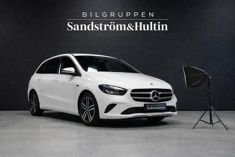 Polarvit Begagnad 2021 Mercedes B250 Advantage Minibuss | 279 000 kr (Marknadspris) - Bild 1/4