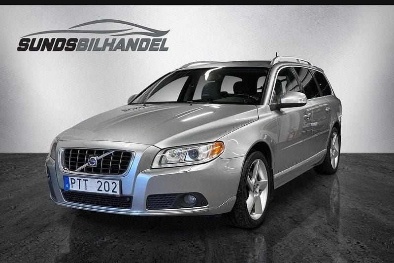 Silver Begagnad 2007 Volvo V70 Summum Kombi | 59 000 kr (Lite dyr) - Bild 1/4
