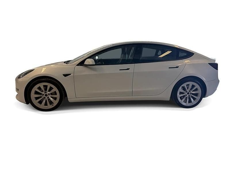 Begagnad Tesla Model 3 Long Range AWD 366 kW (498 HK) 2021 Vit Sedan