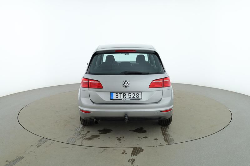 Begagnad VW Golf VII 112 HK (82 kW) 2015 Silver Halvkombi