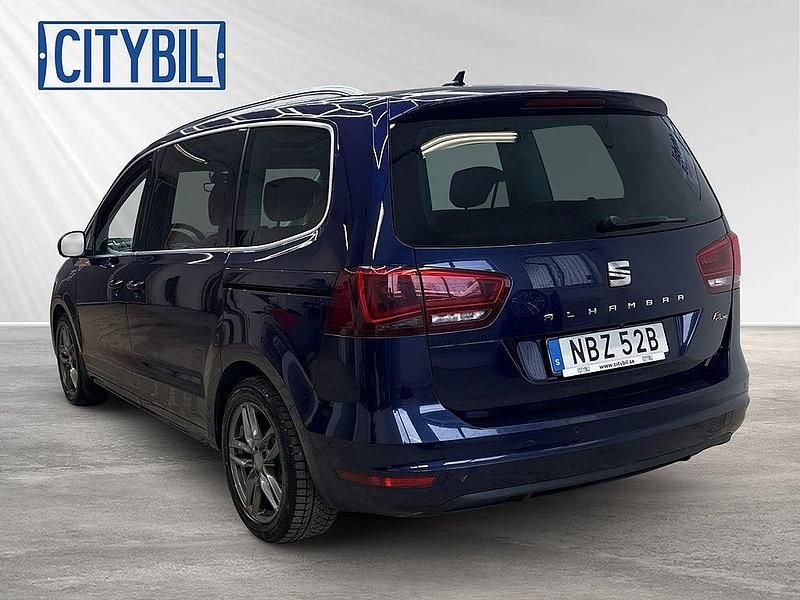 Begagnad Seat Alhambra FR-Line 150 HK (110 kW) 2021 Atlantic blue metallic Minibuss