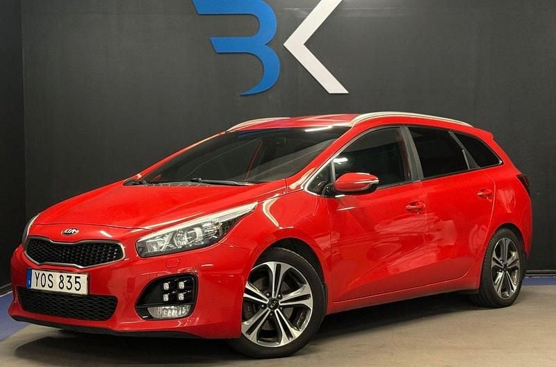 Röd Begagnad 2017 Kia Ceed Sportswagon GT-Line Kombi | 134 900 kr (Marknadspris) - Bild 1/4