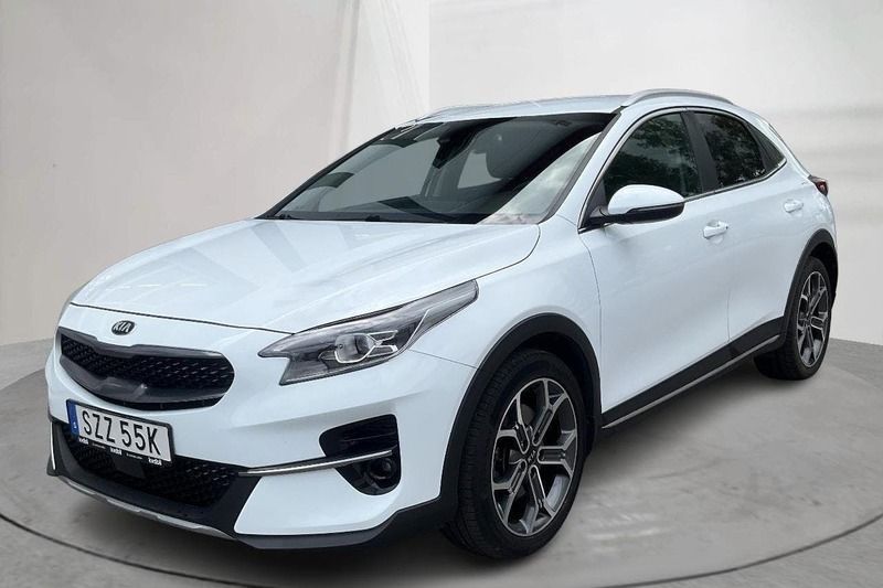 Vit Begagnad 2020 Kia XCeed Advance SUV | 208 000 kr (Bra pris) - Bild 1/4