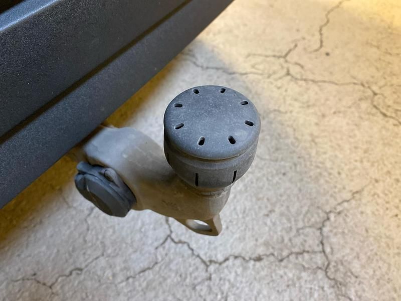 Begagnad Polestar 2 Long Range Dual motor 219 kW (299 HK) 2023 Vit Halvkombi