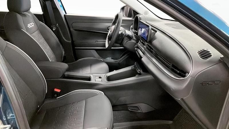 Ny Fiat 600 Lounge 100 HK (73 kW) 2025 Halvkombi