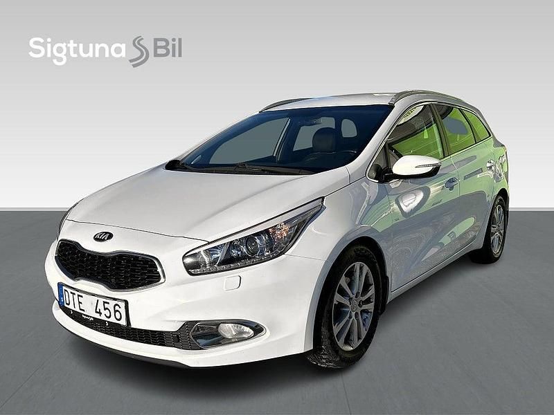 Vit Begagnad 2012 Kia Ceed Sportswagon Comfort Kombi | 89 900 kr (Marknadspris) - Bild 1/3