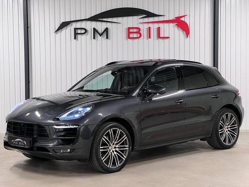 Grå Begagnad 2017 Porsche Macan GTS SUV | 419 900 kr (Marknadspris) - Bild 1/4