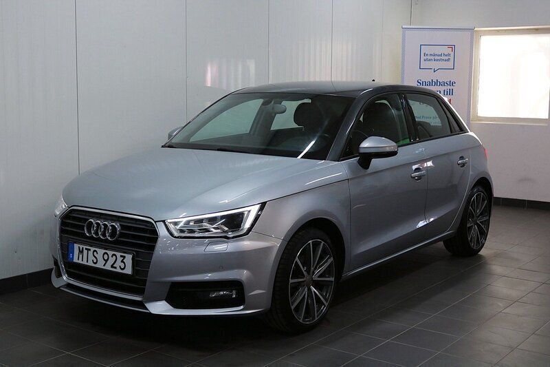Silver Begagnad 2016 Audi A1 Sportback S-Line Halvkombi | 144 900 kr (Marknadspris) - Bild 1/4