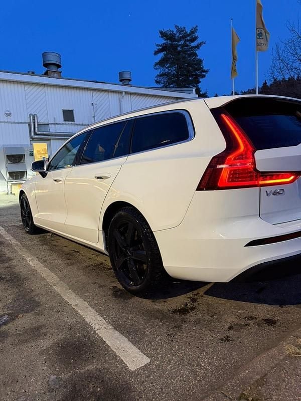 Begagnad Volvo V60 150 HK (110 kW) 2020 Kombi