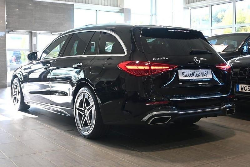 Begagnad Mercedes C300 AMG 313 HK (230 kW) 2023 Svart Kombi