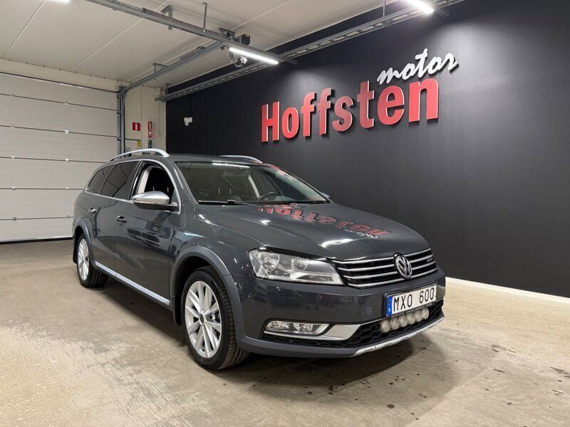 Mörkgrå Begagnad 2012 VW Passat Alltrack Kombi | 99 900 kr (Marknadspris) - Bild 1/4