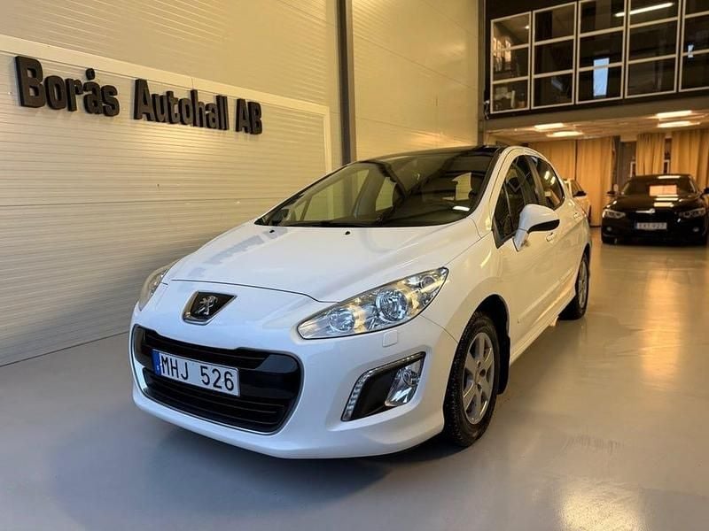 Vit Begagnad 2012 Peugeot 308 Halvkombi | 59 900 kr (Marknadspris) - Bild 1/4
