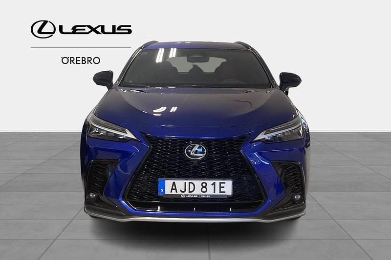 Begagnad Lexus NX450h+ Sport Line 313 HK (230 kW) 2022 Blå SUV