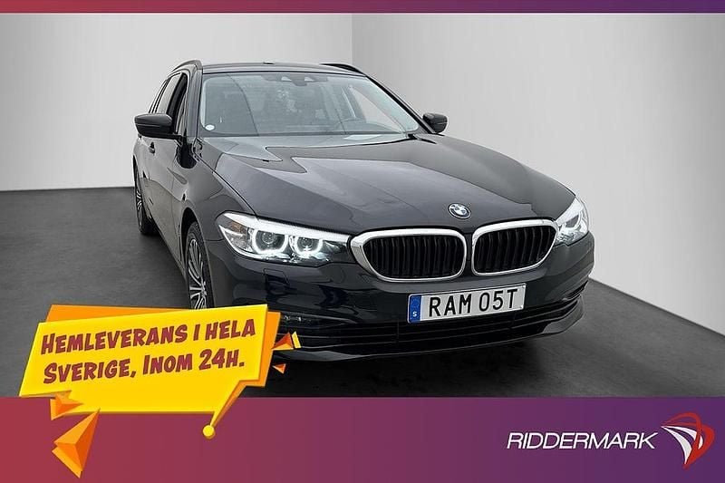 Svart Begagnad 2020 BMW 520 Sport Line Kombi | 329 900 kr (Marknadspris) - Bild 1/3