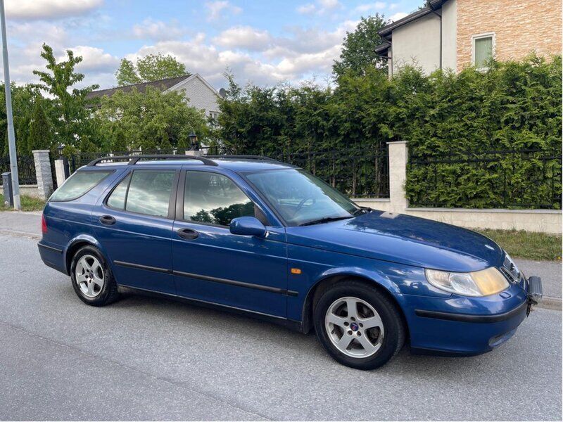 Begagnad 2004 Saab 9-5 Kombi | 17 000 kr (Marknadspris) - Bild 1/4