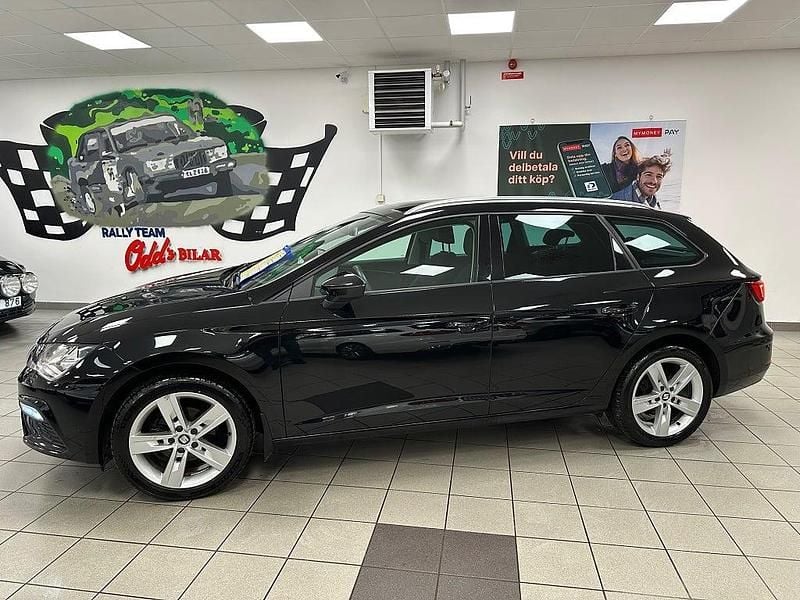Svartmet Begagnad 2019 Seat Leon ST FR Kombi | 164 500 kr (Marknadspris) - Bild 1/4