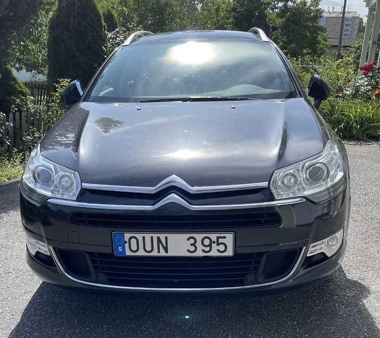 Brun Begagnad 2013 Citroën C5 Kombi | 125 000 kr (Dyr) - Bild 1/4