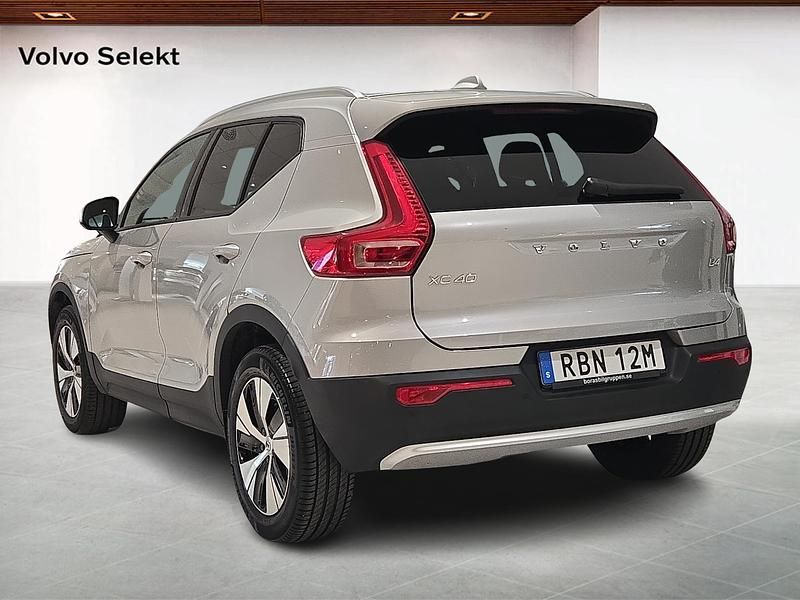 Begagnad Volvo XC40 2025 Silver SUV