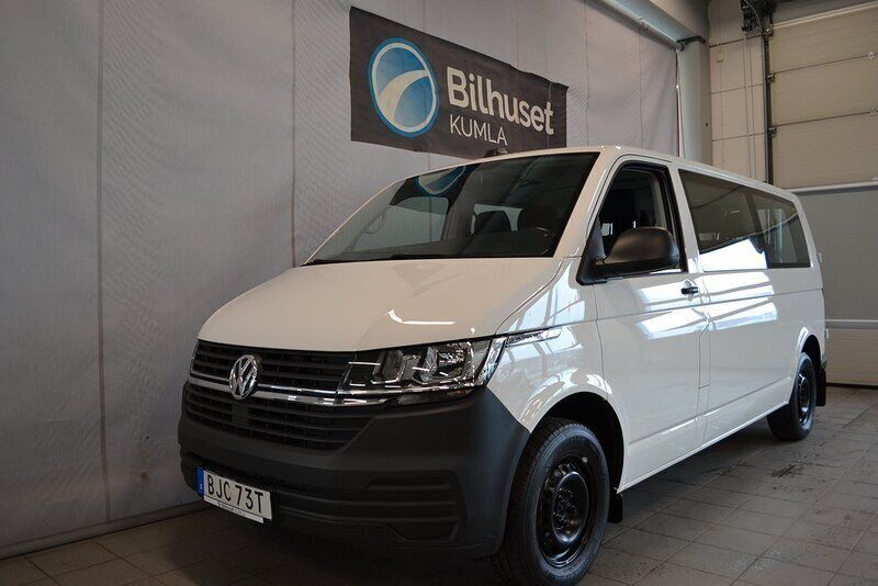 Vit Begagnad 2020 VW Caravelle Trendline Minibuss | 389 000 kr (Marknadspris) - Bild 1/4